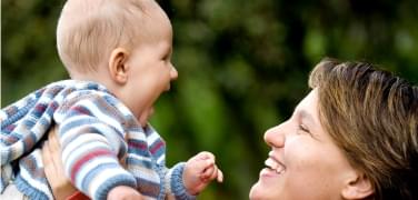 5Available in English and Chinese